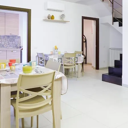 Celso E Saitta Per Saitta Holidays Homestay szállás