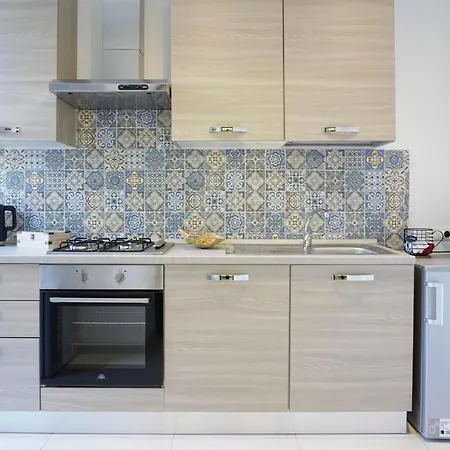 Celso E Saitta Per Saitta Holidays * Palermo