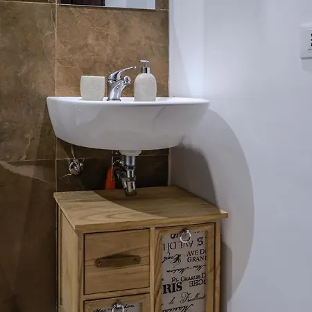 Celso E Saitta Per Saitta Holidays Palermo