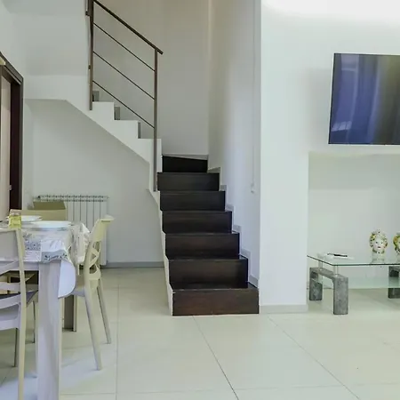 Celso E Saitta Per Saitta Holidays Homestay szállás *